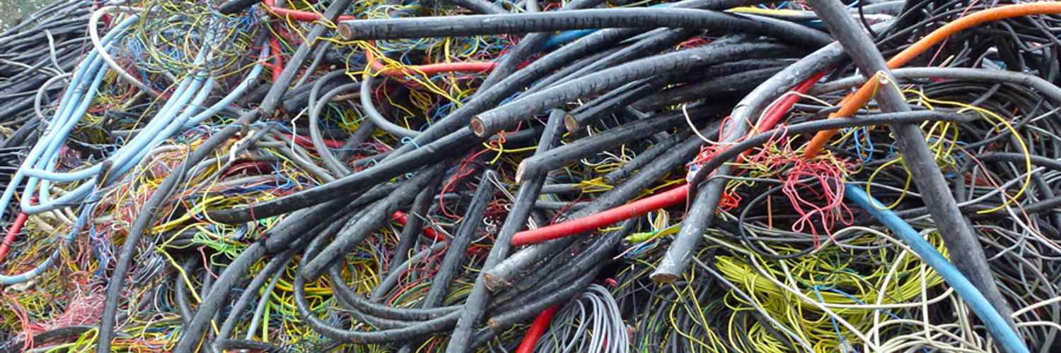 Кабель в изоляции