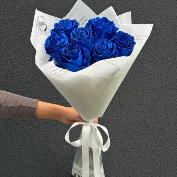 Букет из 7 синих роз